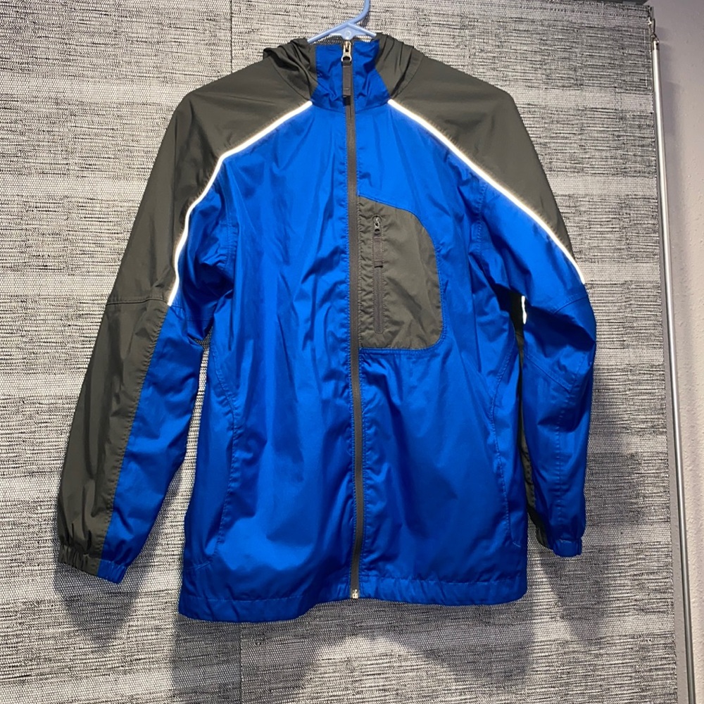 BOY’S Columbia Sportswear Company waterproof lightweight jacket